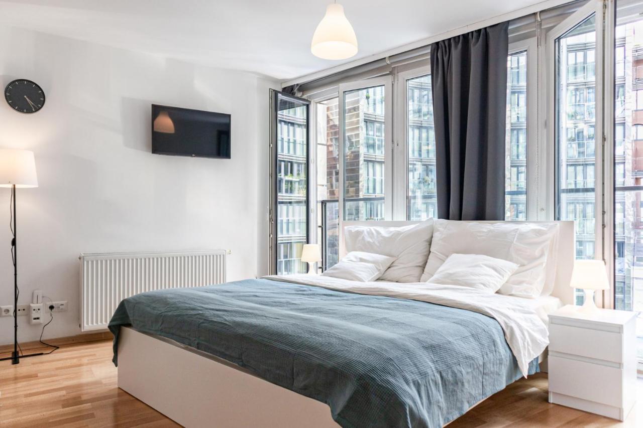 Gasometer Apartment - Designer Building With Amazing View Wien Eksteriør billede