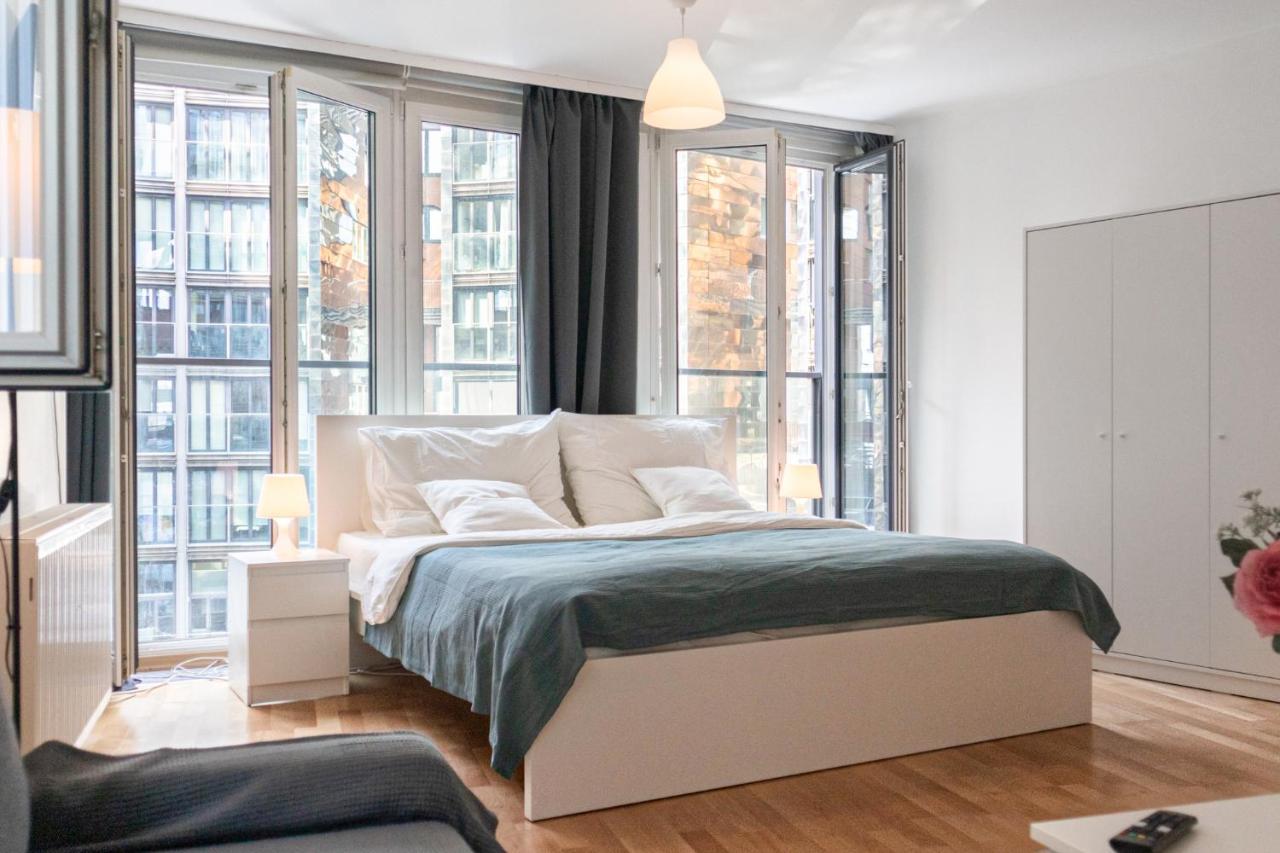 Gasometer Apartment - Designer Building With Amazing View Wien Eksteriør billede